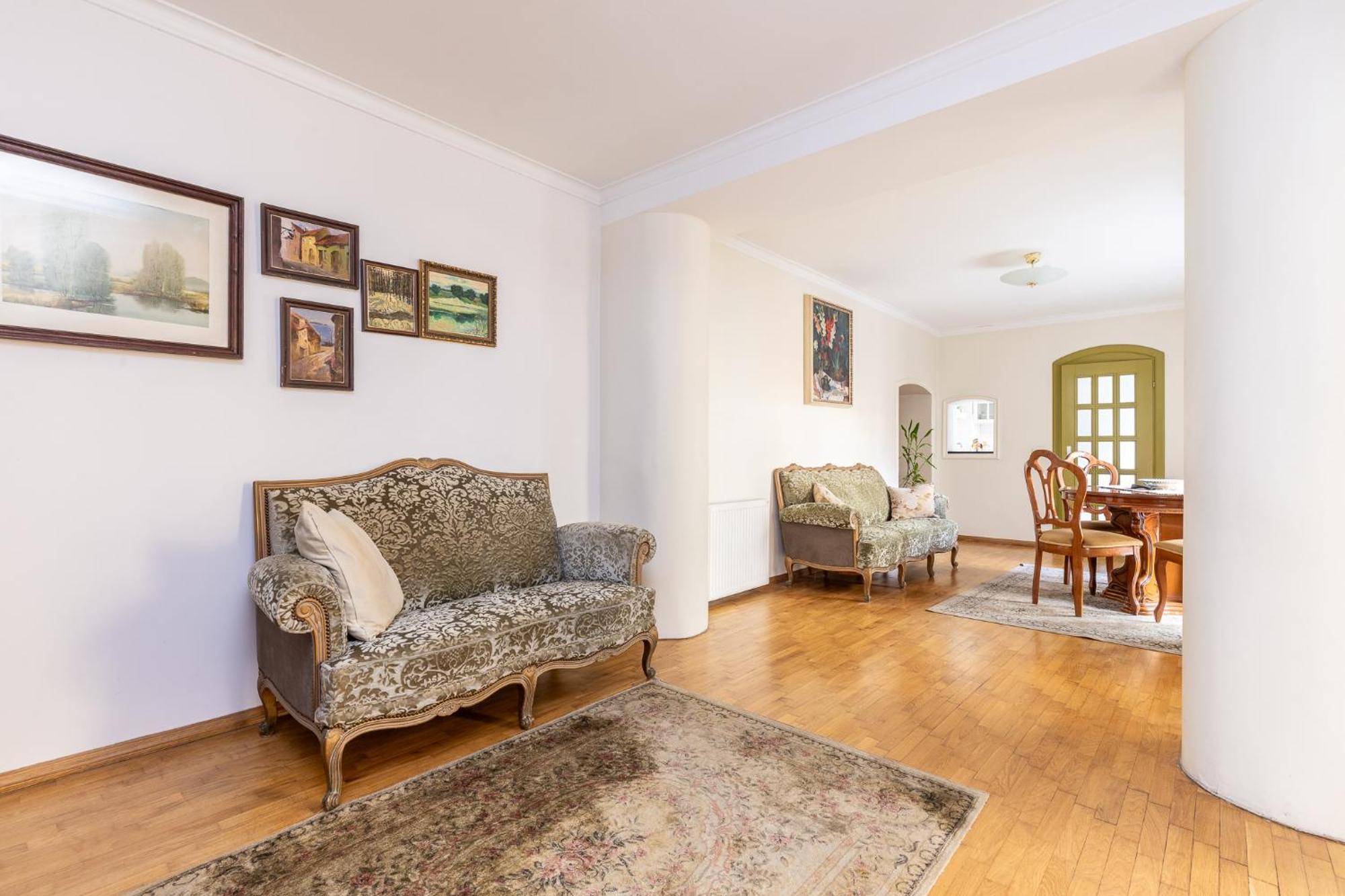 In The Heart Of The Old Town Vip Apartment ไคลเพดา ภายนอก รูปภาพ